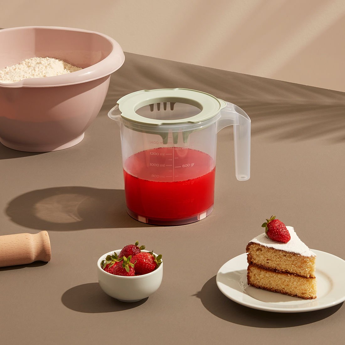 1600 ml Kapaklı Mikser Kabı